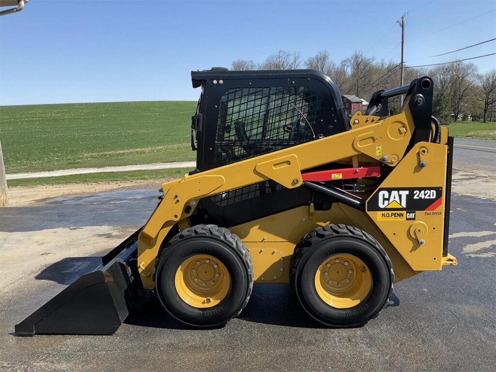 2019 CATERPILLAR 242D