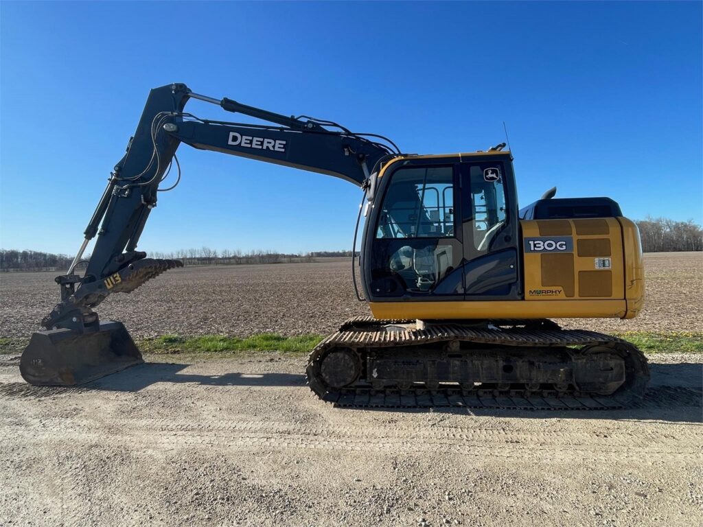 2019 JOHN DEERE 130G