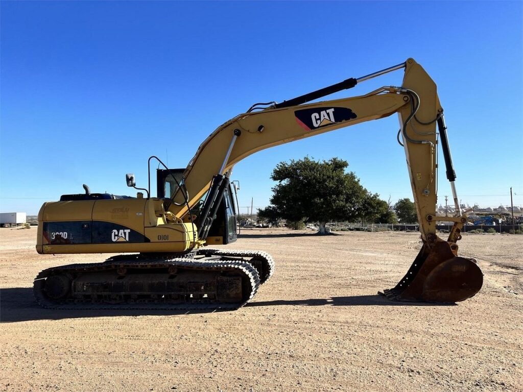 2010 CATERPILLAR 320DL