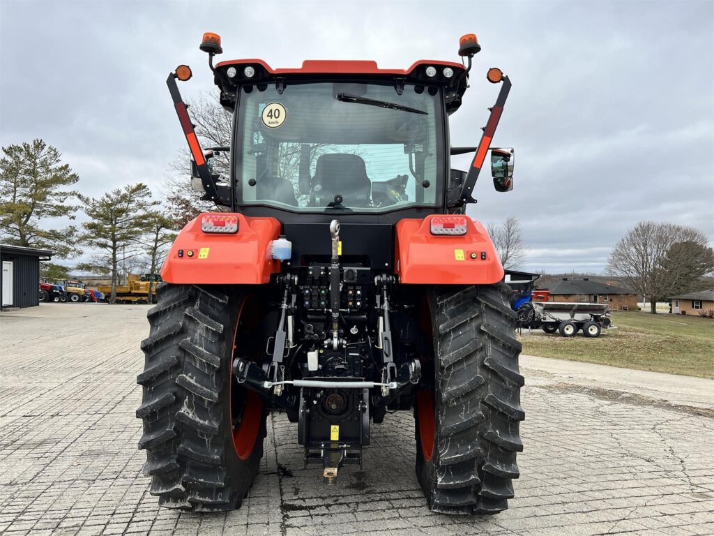 2019 KUBOTA M8-181