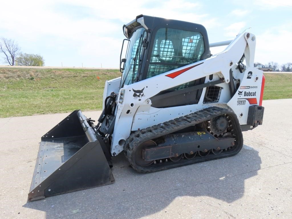 2017 BOBCAT T595