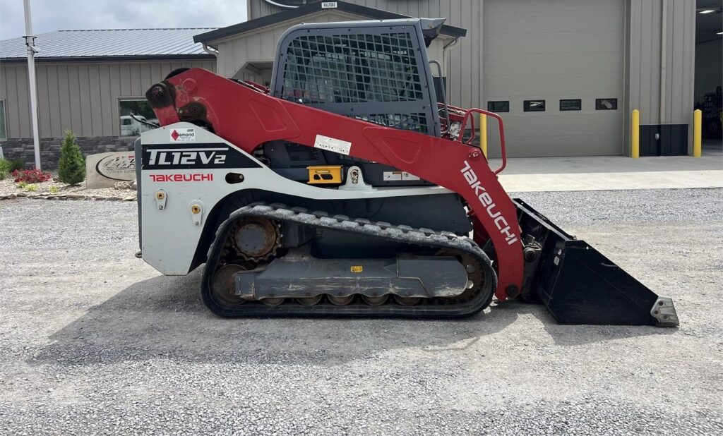 2017 TAKEUCHI TL12V2