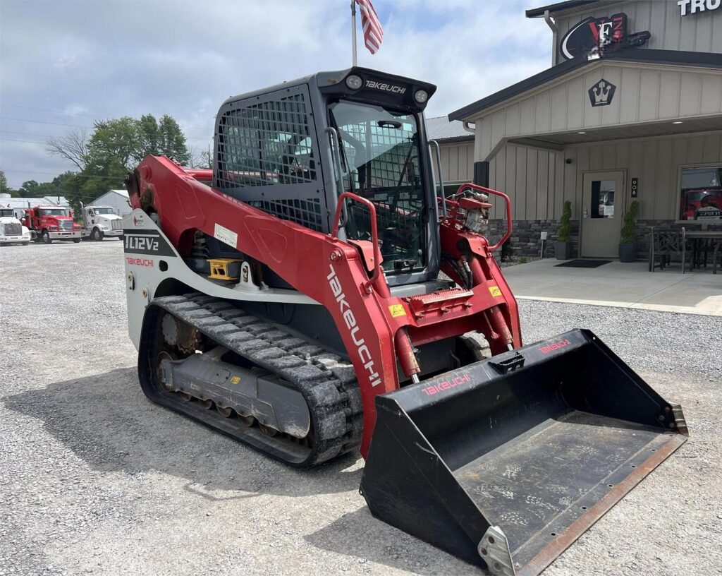 2017 TAKEUCHI TL12V2