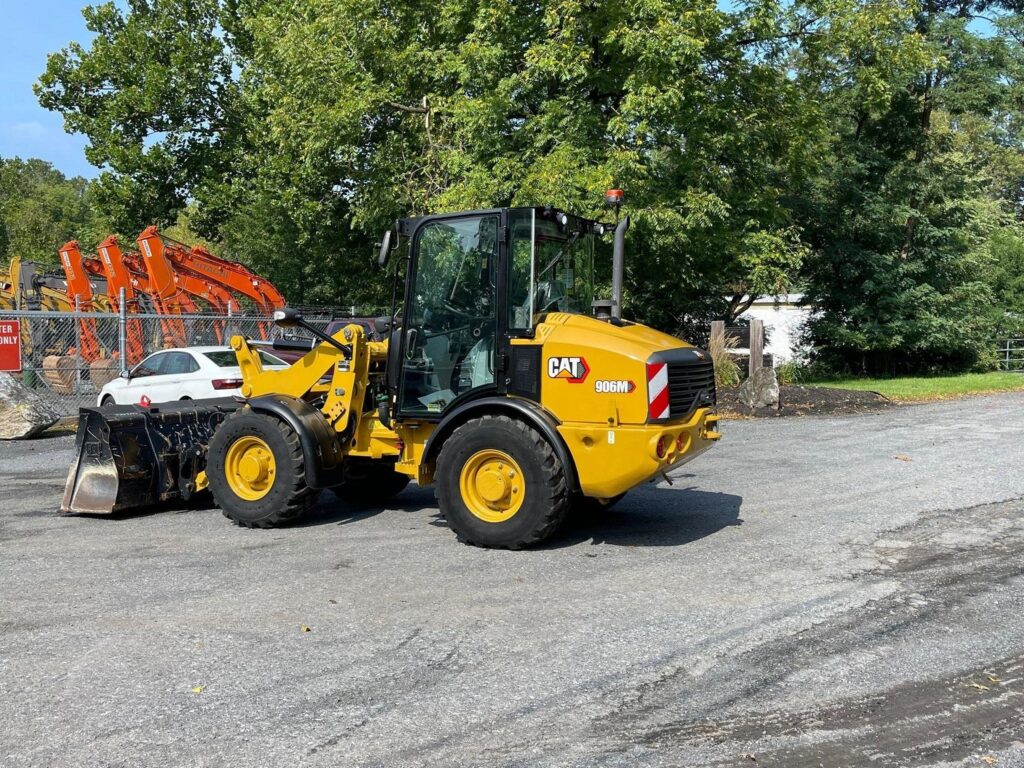 2018 Caterpillar 906M