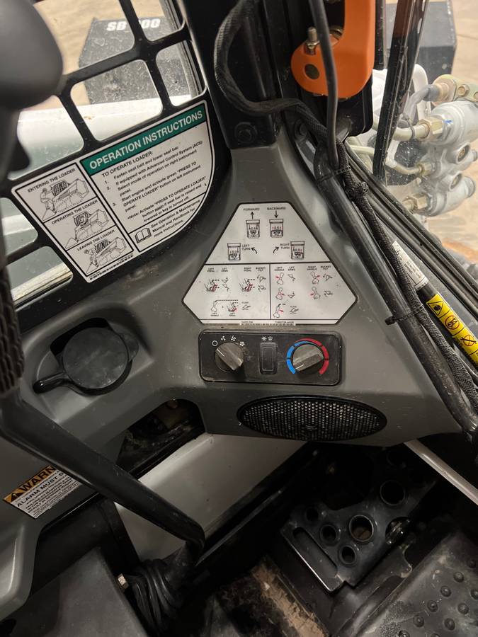 2014 Bobcat S450 PACKAGE